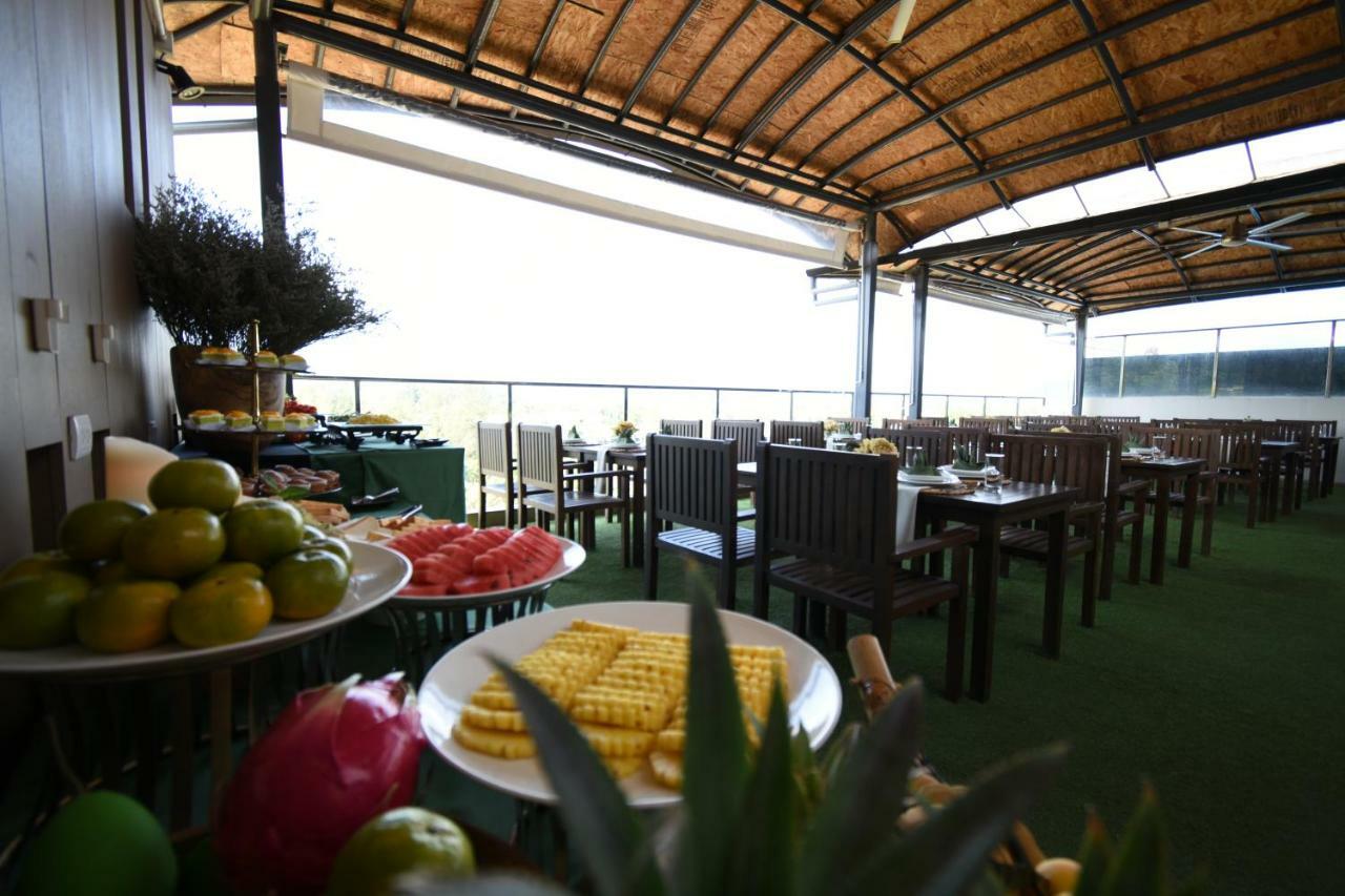 The Aristo By Holy Cow, 4-Br Loft, 150 M2, Pool View Aparthotel Surin Beach  Exteriör bild
